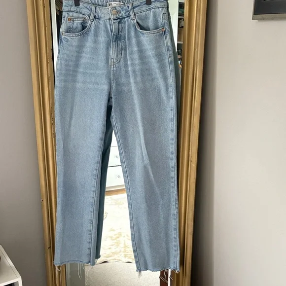 Zara denim with raw hem - Picture 3 of 6